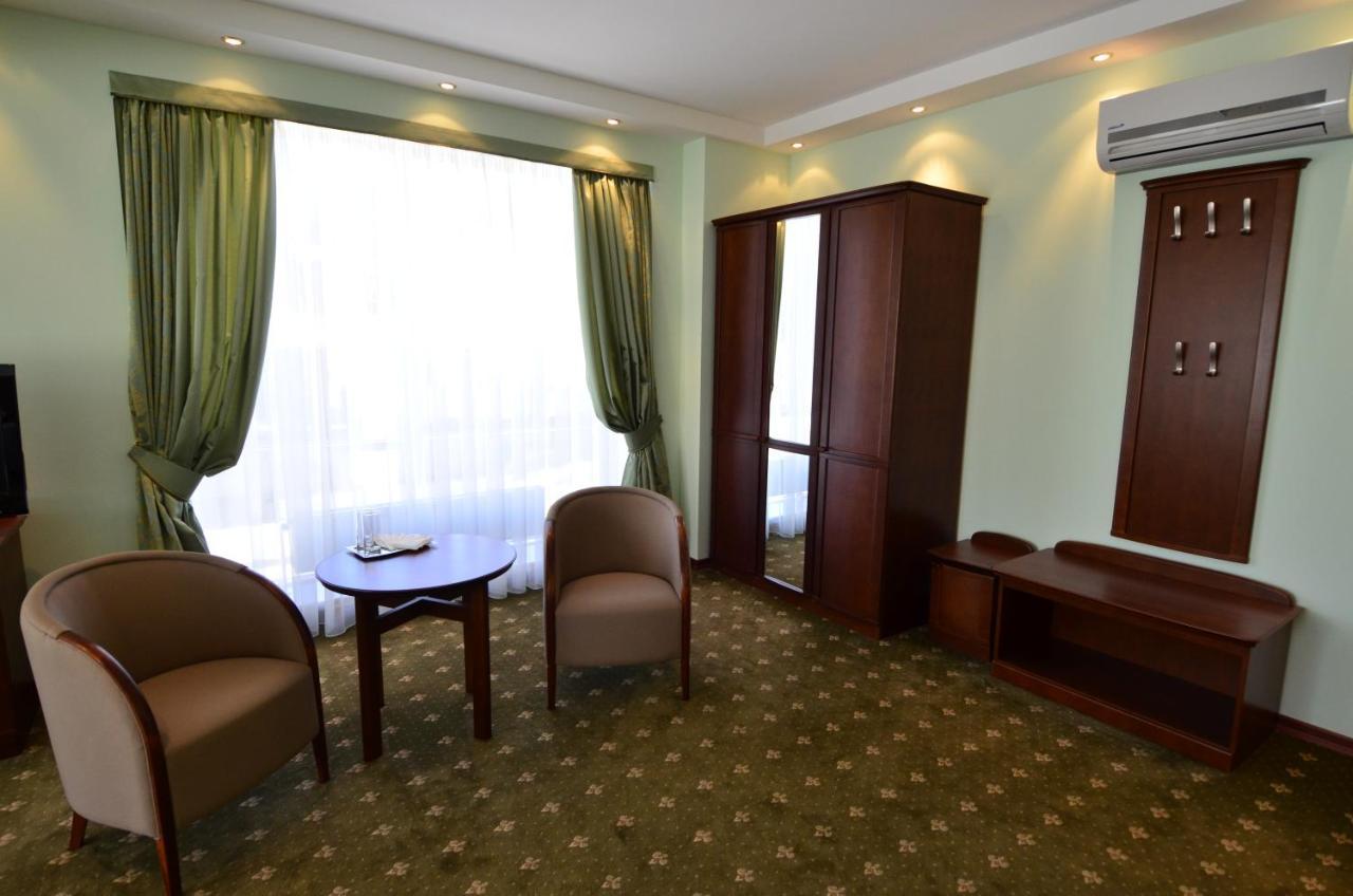 Platinum Hotel Kisinyov Kültér fotó