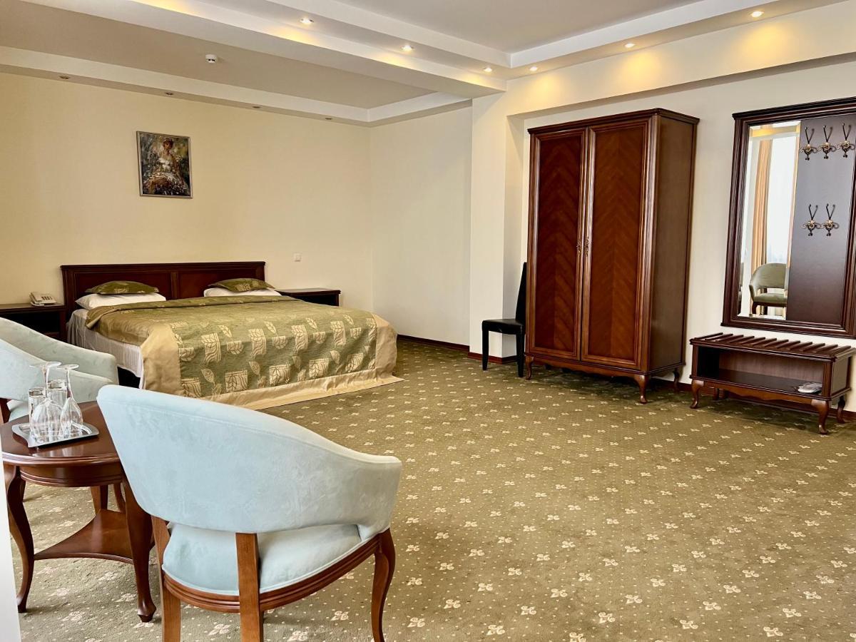 Platinum Hotel Kisinyov Kültér fotó