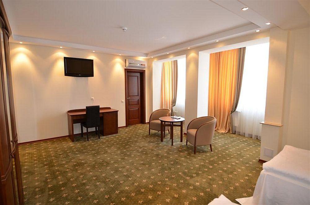Platinum Hotel Kisinyov Kültér fotó