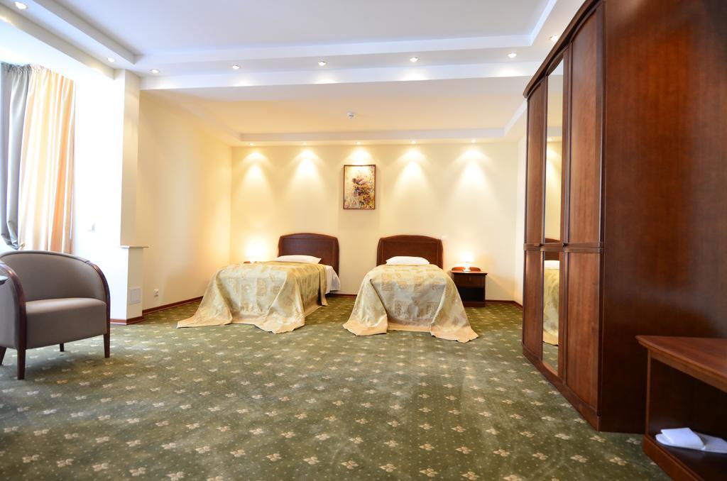 Platinum Hotel Kisinyov Kültér fotó