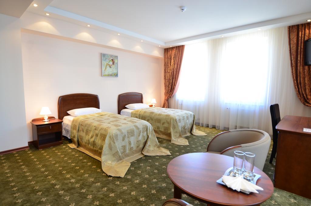Platinum Hotel Kisinyov Kültér fotó